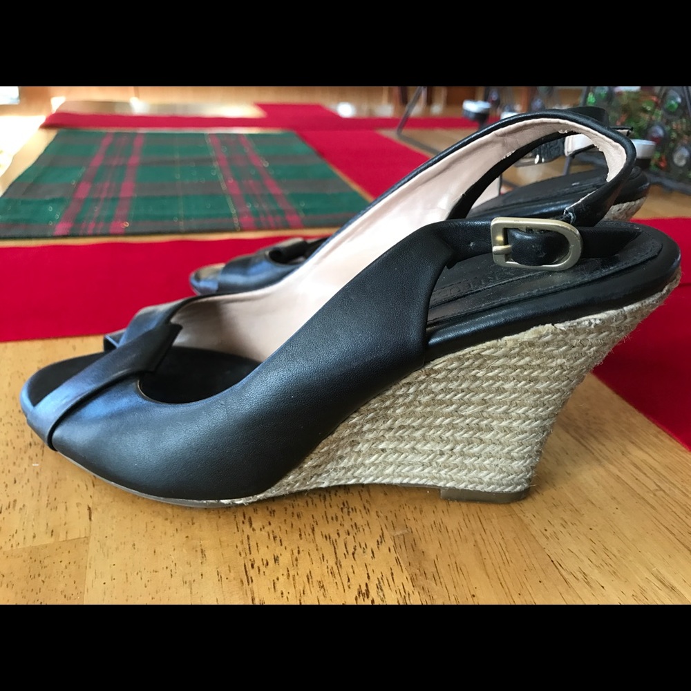 Banana Republic black slingback wedges